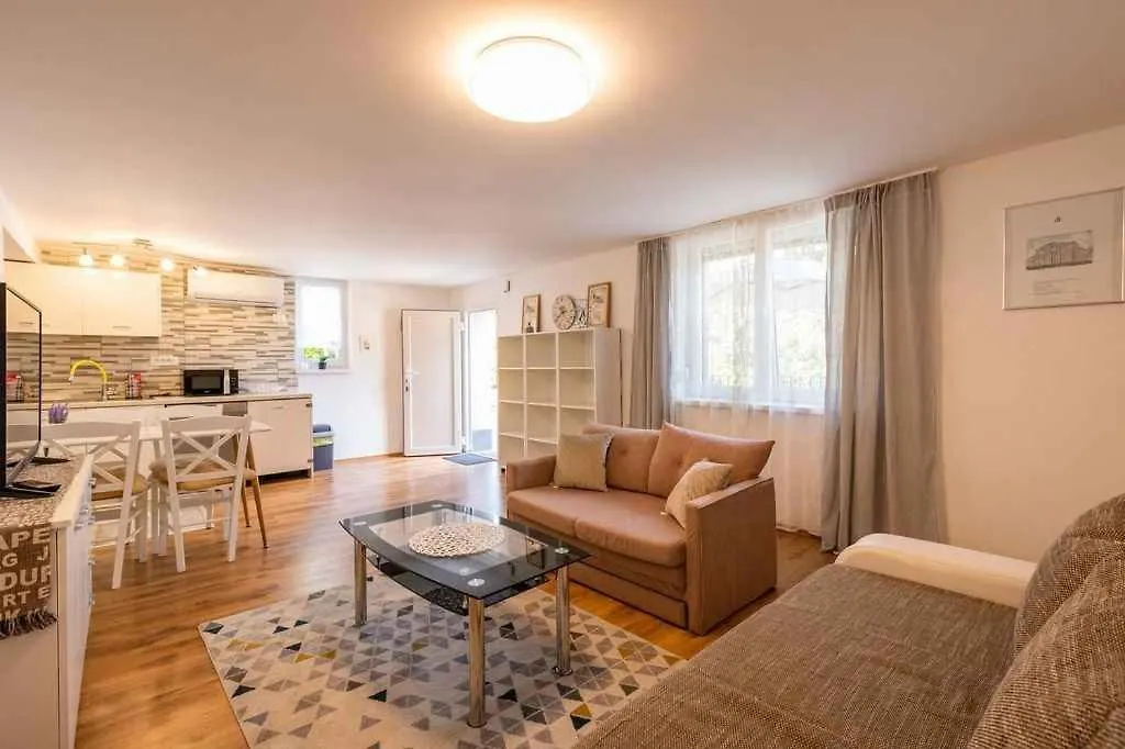 Apartment In Malinska - Insel Krk 53306