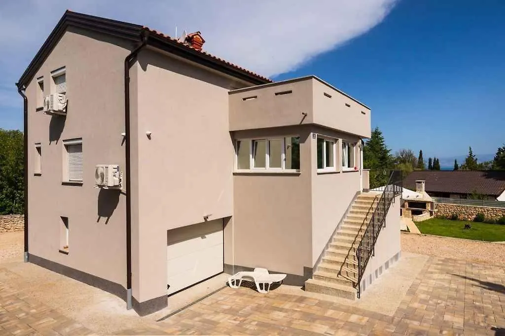 Apartment In Malinska - Insel Krk 53306